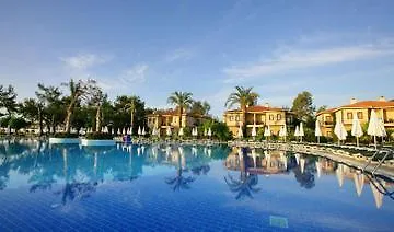 Hotel Queens Park 5*