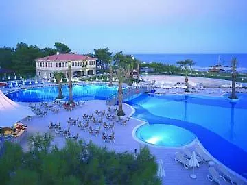 Queens Park Hotel 5*