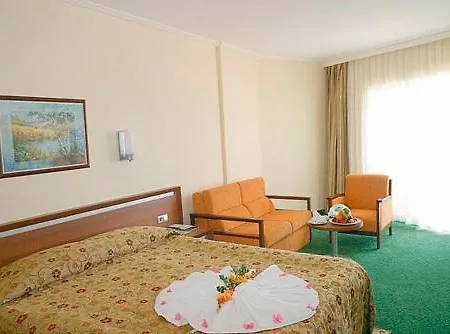Queens Park Hotel 5*